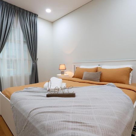 Calm Sojourn, Sky Suites Klcc Kuala Lumpur Eksteriør bilde